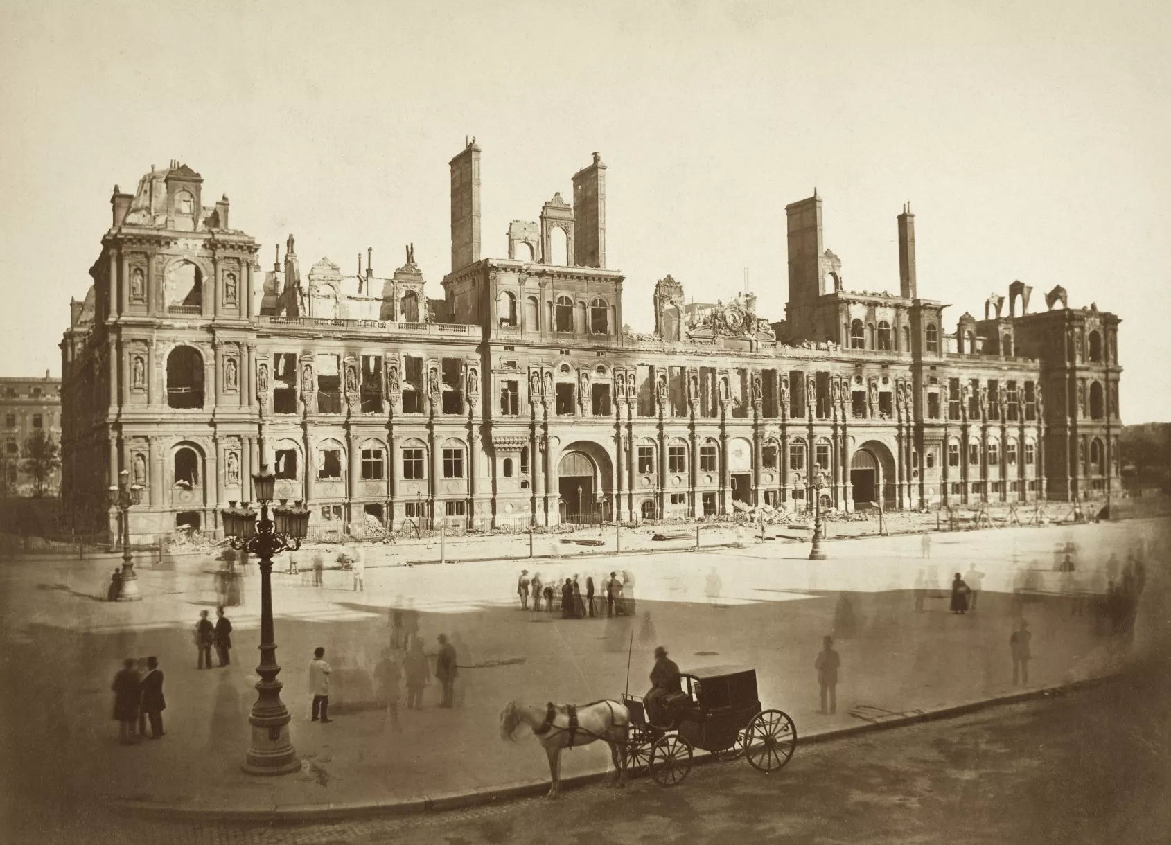 The Hôtel de Ville after the fire
